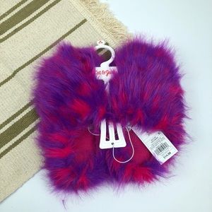 ⭐️Cat & Jack furry slippers